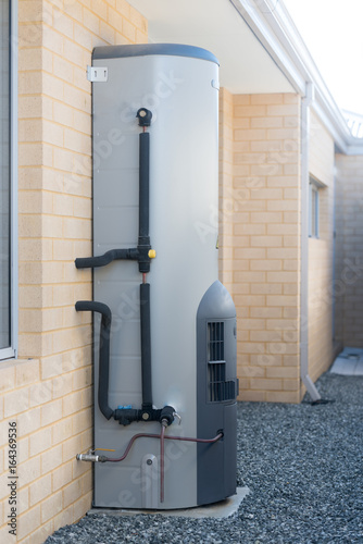Gas hot water system