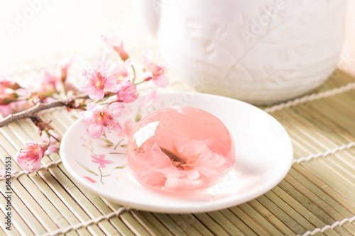 Sakura in Kanten Jelly