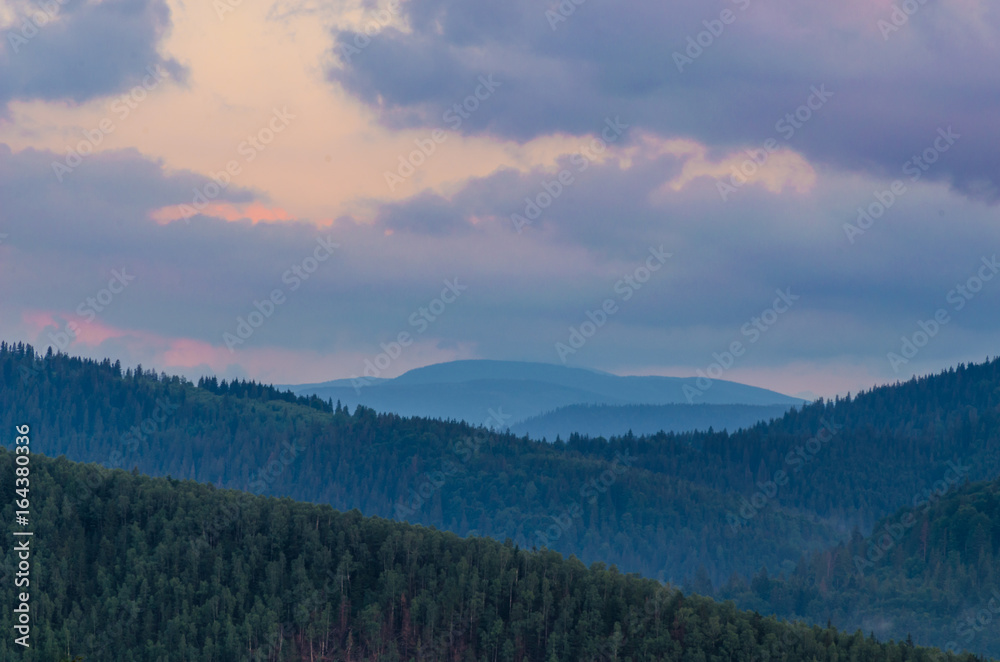 Fototapeta premium Ukrainian carpathian mountains landscape during the sunset