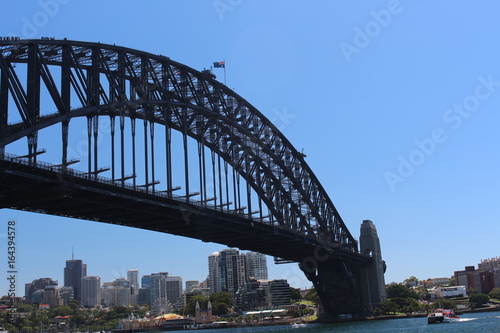 The Sydney Harbour Bridge © bummi100