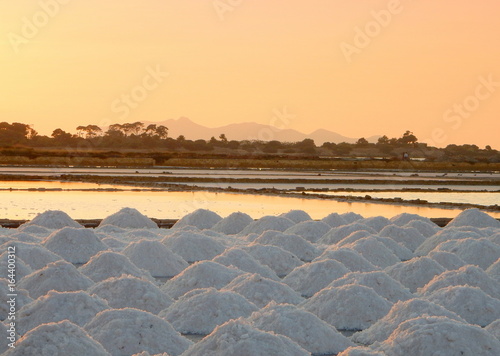 il tramonto alle saline