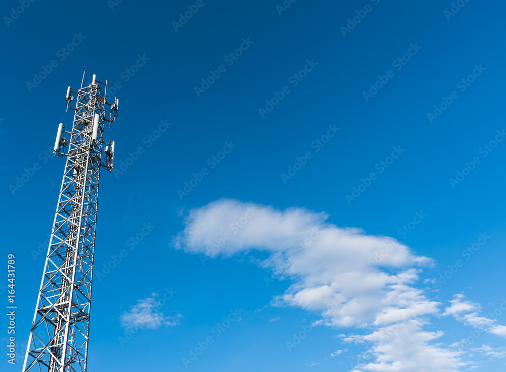 Tele-radio tower with blue sky . Tele-radio tower with blue sky .