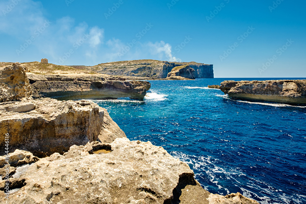 Fungus Rock und Qawra Tower unweit der Dwejra Bay Fungus Rock und Qawra Tower unweit der Dwejra Bay