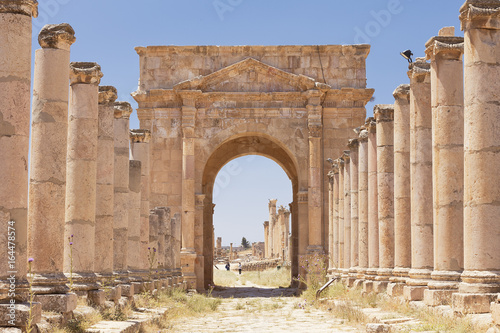 Fotografia, Obraz Roman arch and columns in perfect condition