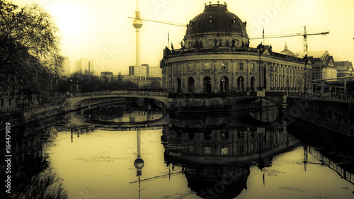 Canvas Print the sky above berlin