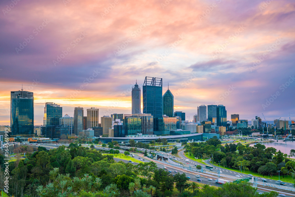 Fototapeta premium Downtown Perth skyline in Australia