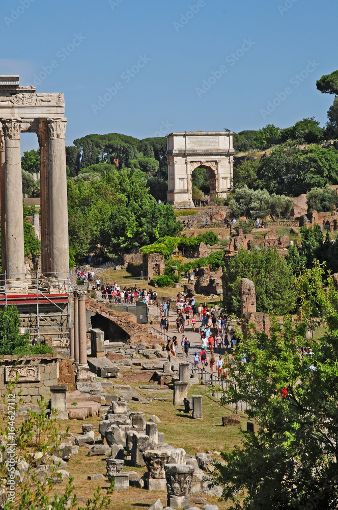 Roma, i Fori Imperiali e l'Arco di Tito