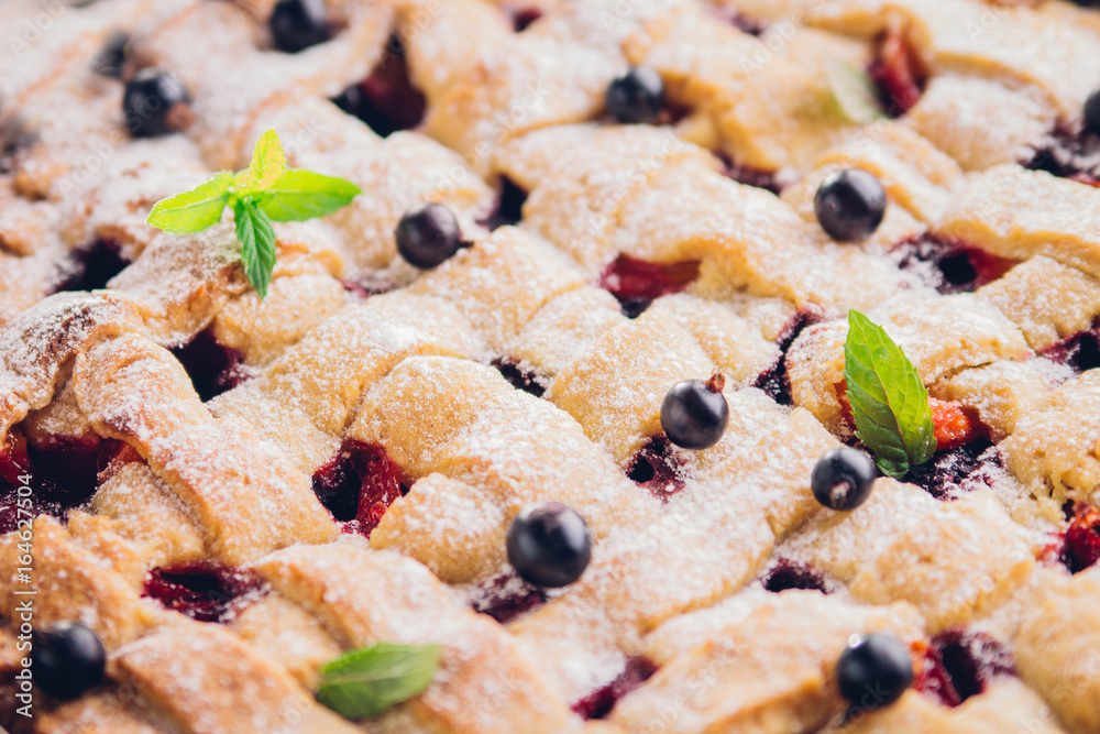 Black currant and apricot pie with ingredients