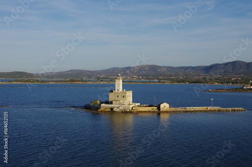 Obraz na płótnie The lighthouse at the entrance of Olbia's gulf w salonie