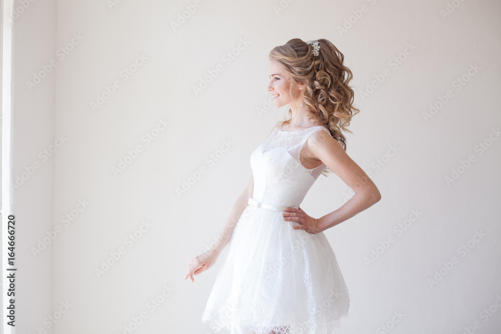 beautiful bride posing wedding hairstyle and dress beautiful bride posing wedding hairstyle and dress