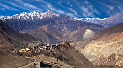 Handdoek met foto Nepal Panorama van Jarkot dorp Mustang  © Zzvet