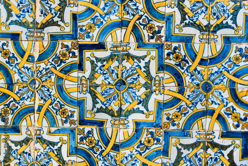 Azulejos, Portugal, detail, blue and yellow color   © Pascale Gueret