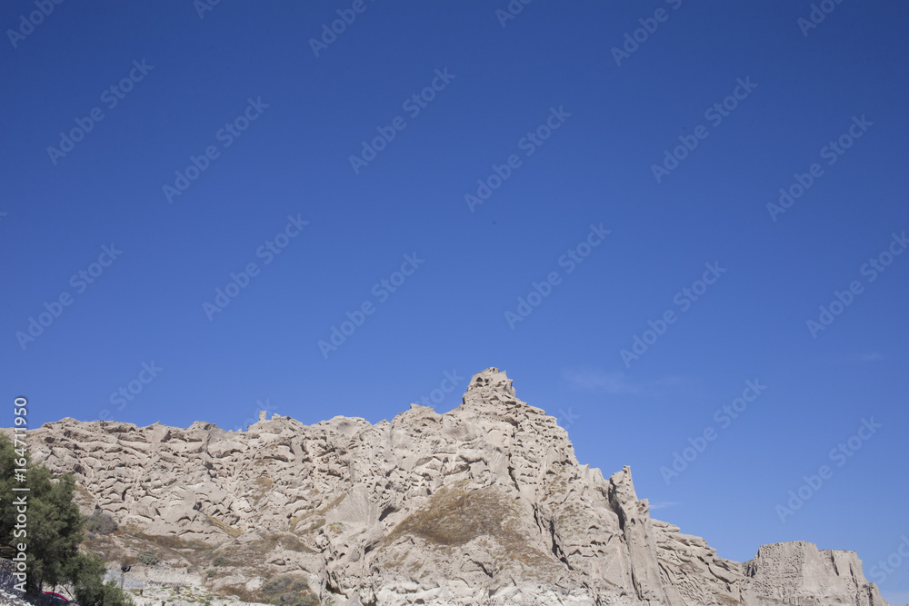 Pico de montaña rocosa