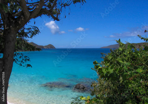 Breath taking view of a beach in St-Thomas US Virgin Island © CELINE BISSON PHOTOS