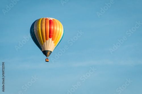 Hot-air balloon © Thomas Lemmer