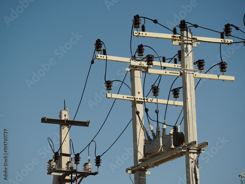 Insulation and switches in a power plant