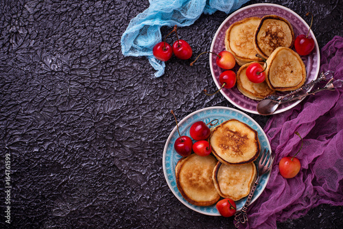 Fototapeta Naklejka Na Ścianę i Meble -  Pancakes with cherry