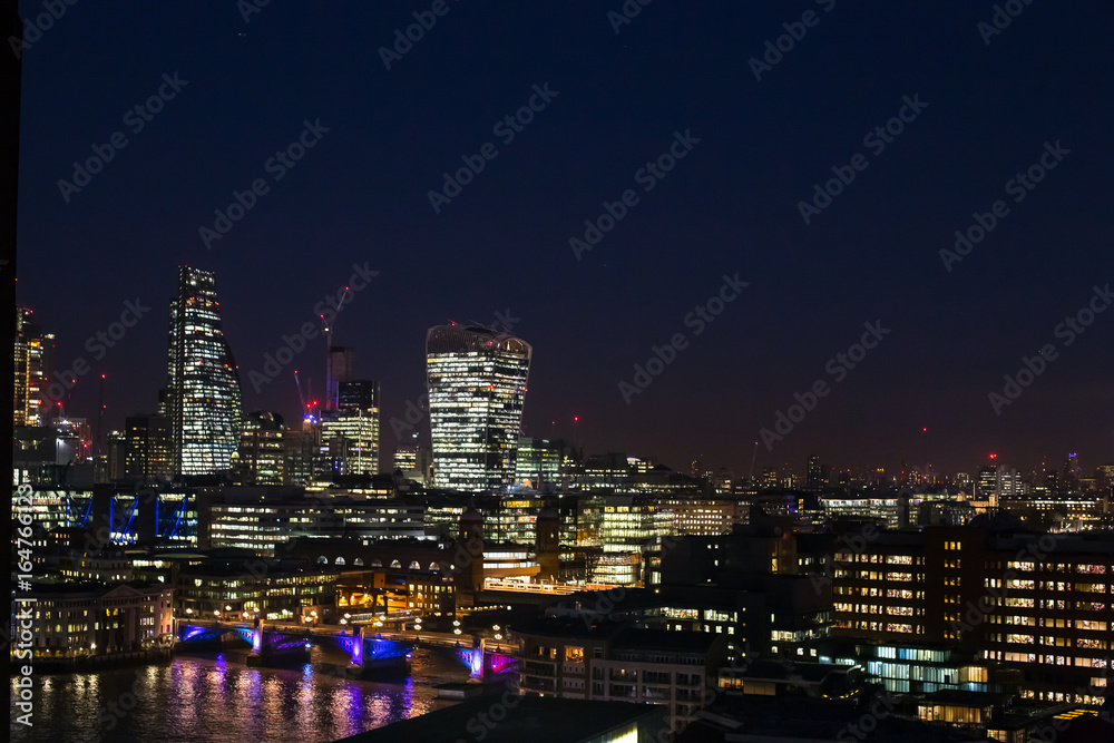 London cityscape by night 6