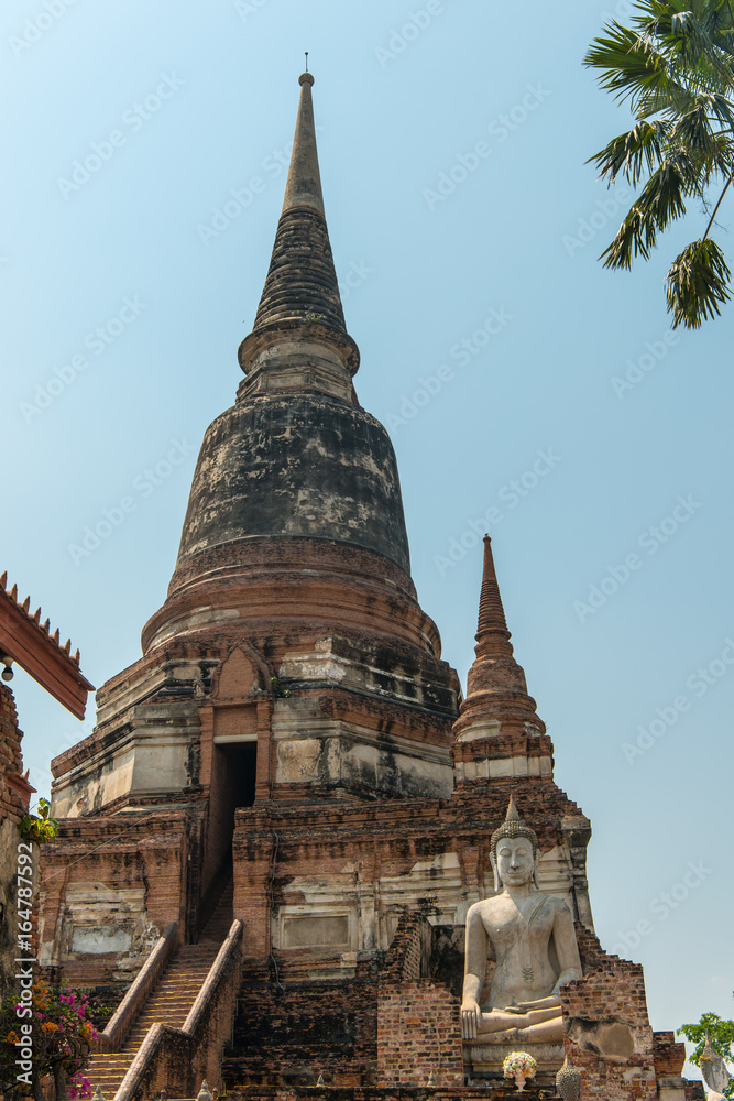 Fototapeta premium popular sightseeing Wat Yai Chai MONGKHON