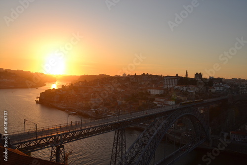 Porto's sunset © lecarpentier