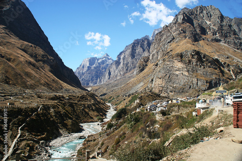Chardham Trek Norther India Bhagirathi Peaks Mana Village Badrinath Ganges Bhojvasa Ama Dablam Nepal