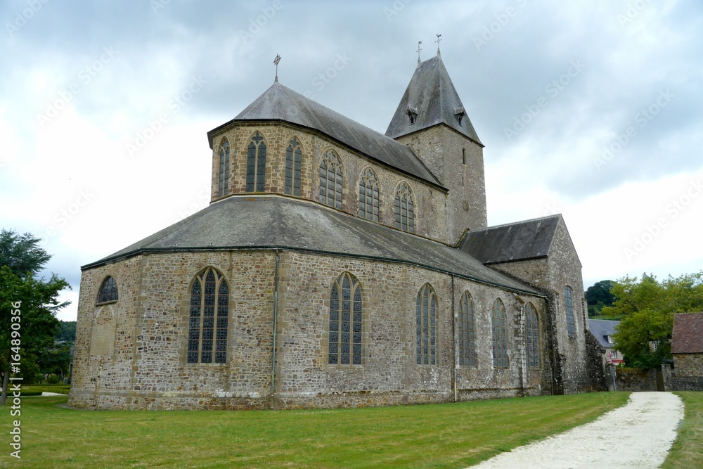 Abbaye de Lonlay, Normandie