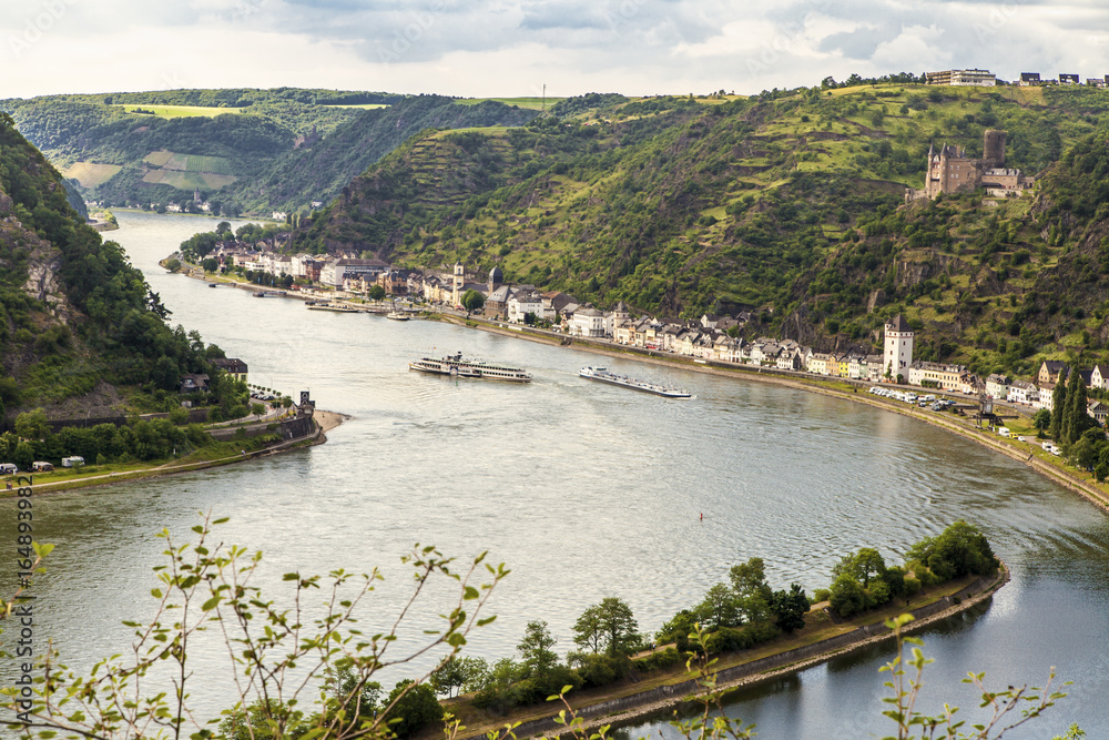 Rheinblick vom Loreley Felsen auf Sankt Goarshausen Deutschlands schönste Reiseziele 