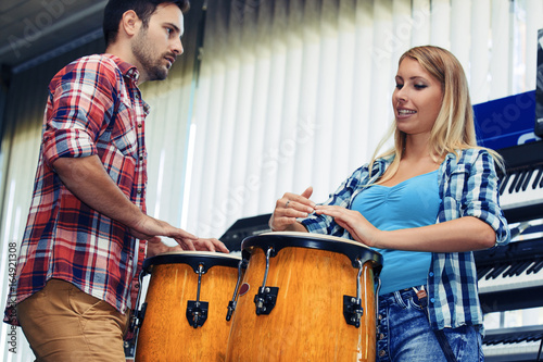 Fotografi Musicians playing conga