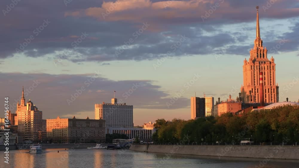 Moscow river to the hotel Ukraine and the House of the Government of the Russian Federation in the evening sun
Moscow river to the hotel Ukraine and the House of the Government of the Russian Federation in the evening sun