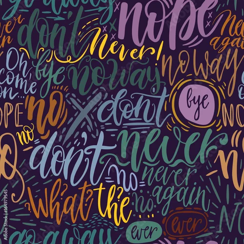 Tapety Ręka napis doodle wzór ze słowami protestu. Może być stosowany do pocztówek, plakatów, drukowania, kart okolicznościowych, t-shirtów, projektowania etui na telefony. Ilustracji wektorowych