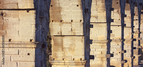 Photos Pont Du Gard roman aqueduct in France - website banner