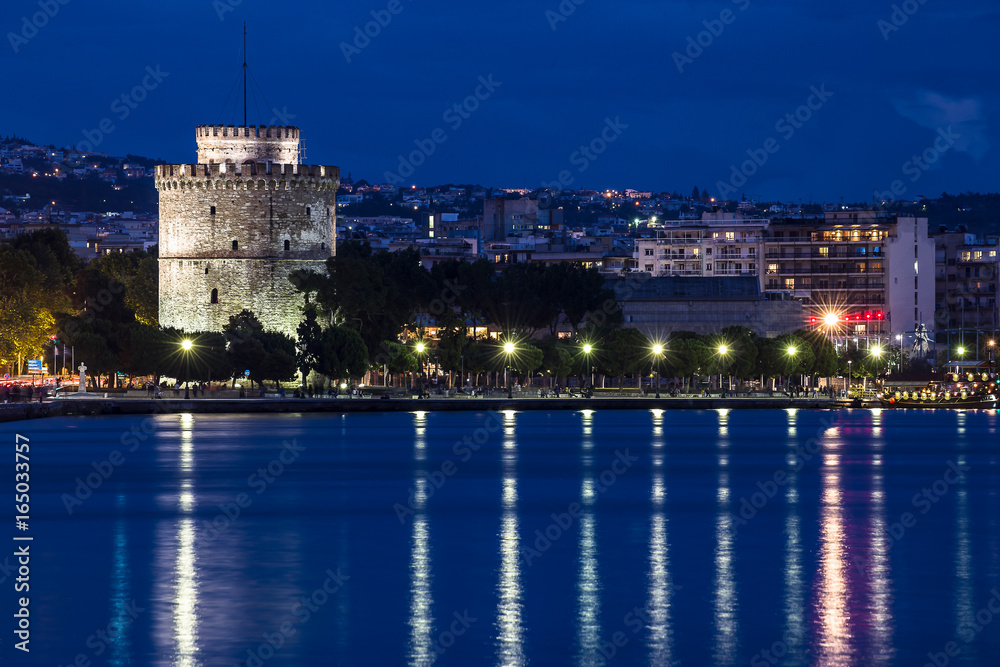 Der weisse Turm von Thessaloniki bei Nacht