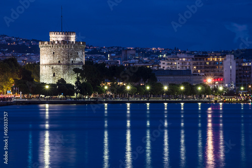 Der weisse Turm von Thessaloniki bei Nacht