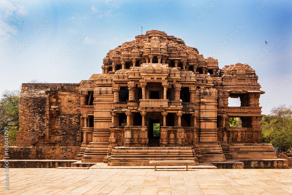 Eastern face of Sahasrabahu Temple or Sas-Bahu ka mandir