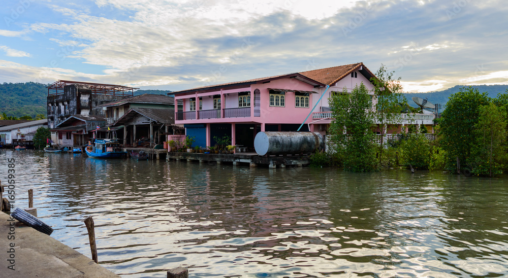 House on the water in Khlong Yai town in Thailand