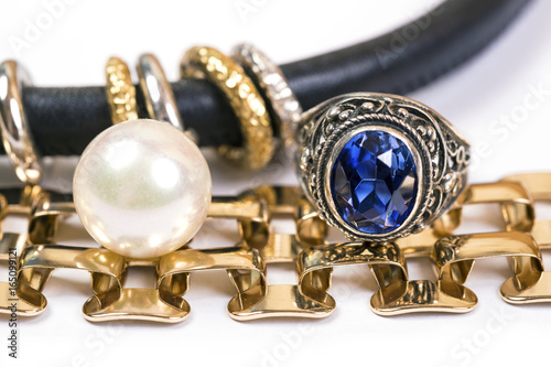 Gold rings,blue sapphire jewelry and pearl