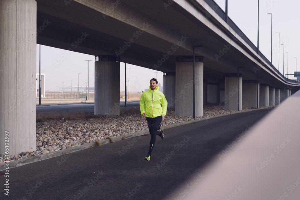 Running am Flughafen BER in Berlin Running am Flughafen BER in Berlin