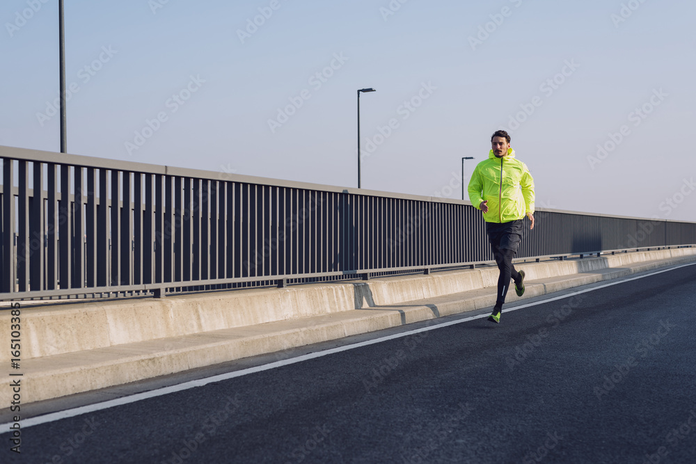 Running am Flughafen BER in Berlin Running am Flughafen BER in Berlin