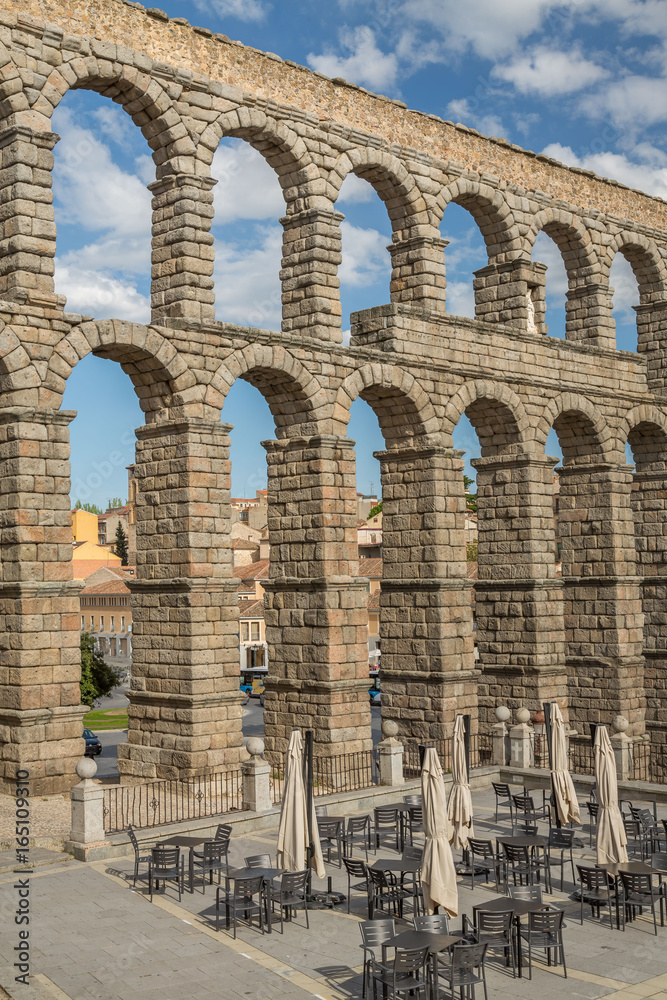 Aqueduct of Segovia 10