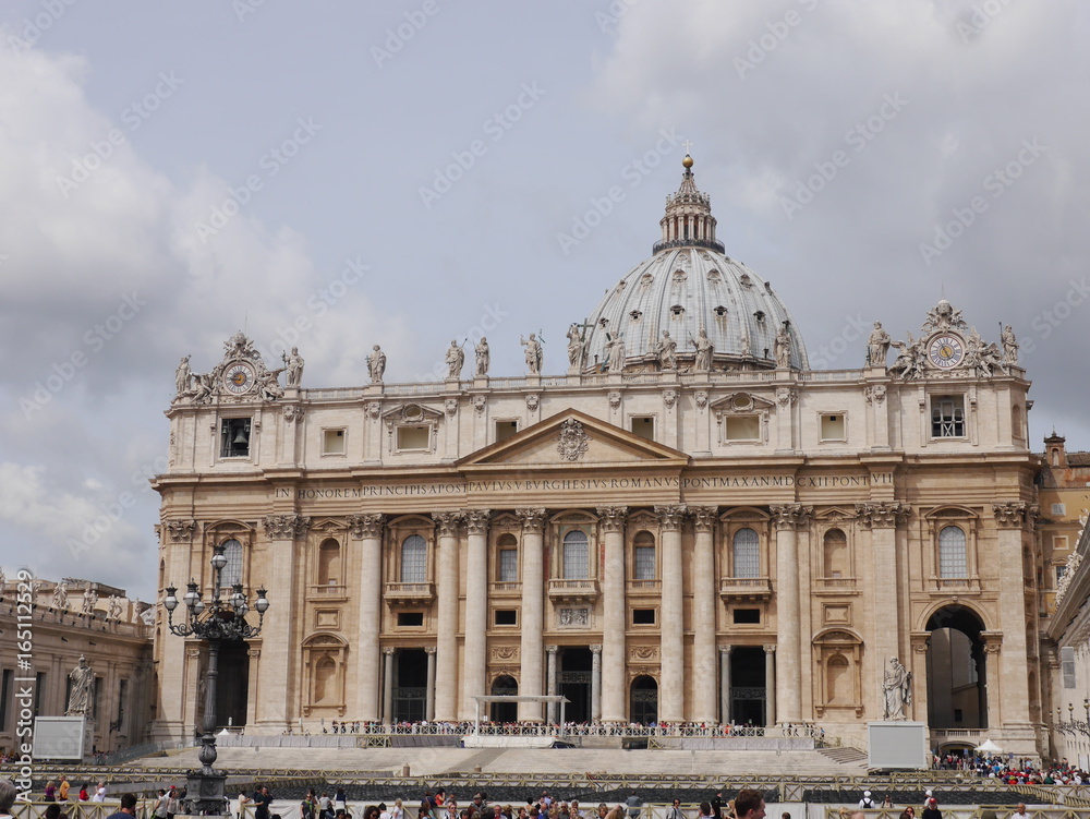 La basilique Saint-Pierre du Vatican à Rome