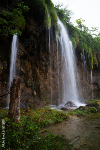 Plitvice waterfall photo