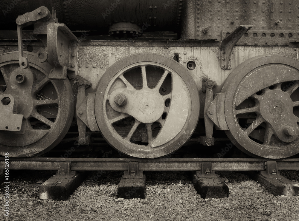 Wheels of a vintage steam engine: Hunslet Engine Company 1540 'Picton