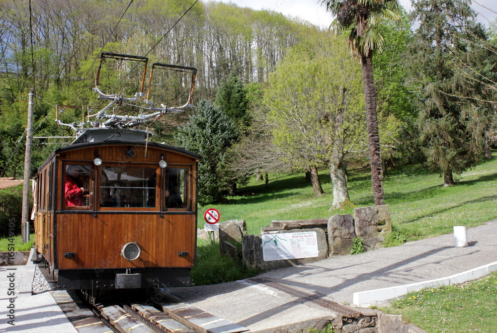 Naklejka premium La Rhune