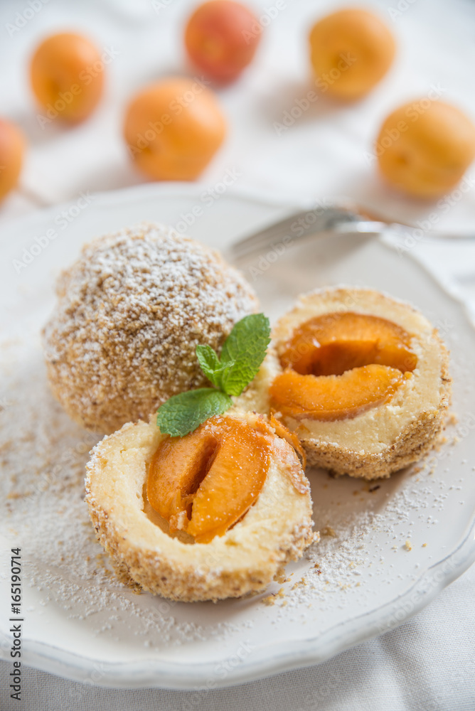 Marillenknödel, Aprikosenknödel 