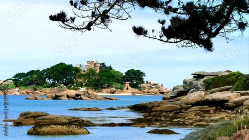 Tourony, Blick auf ein Schlösschen, chateau de costaeres, Bretagne
 photo