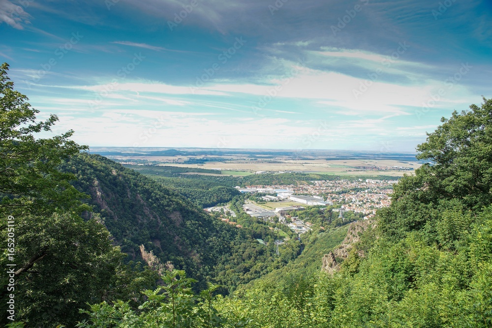 Naklejka premium Harz Thale Okertal Berg Felz