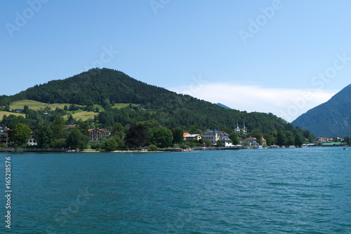 Boating on the Tegernsee with a view over Traunstein
