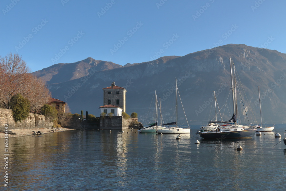 Fototapeta premium Boat on Como's lake