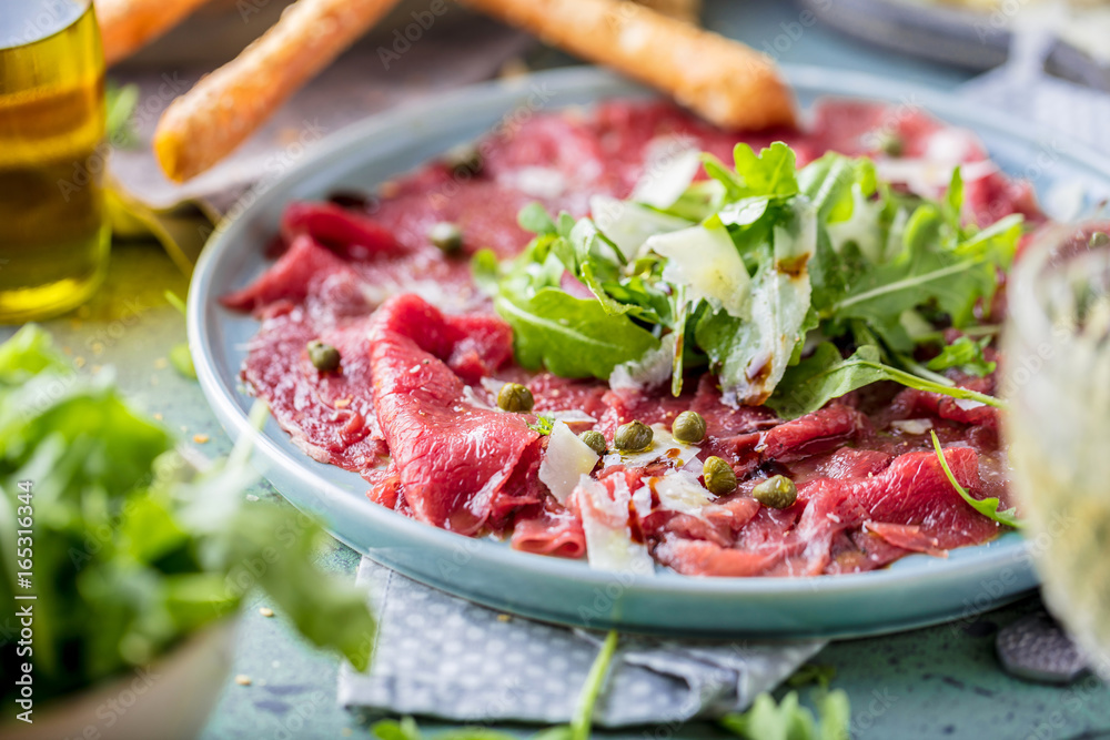 Rinder Carpaccio Teller Rinder Carpaccio Teller
