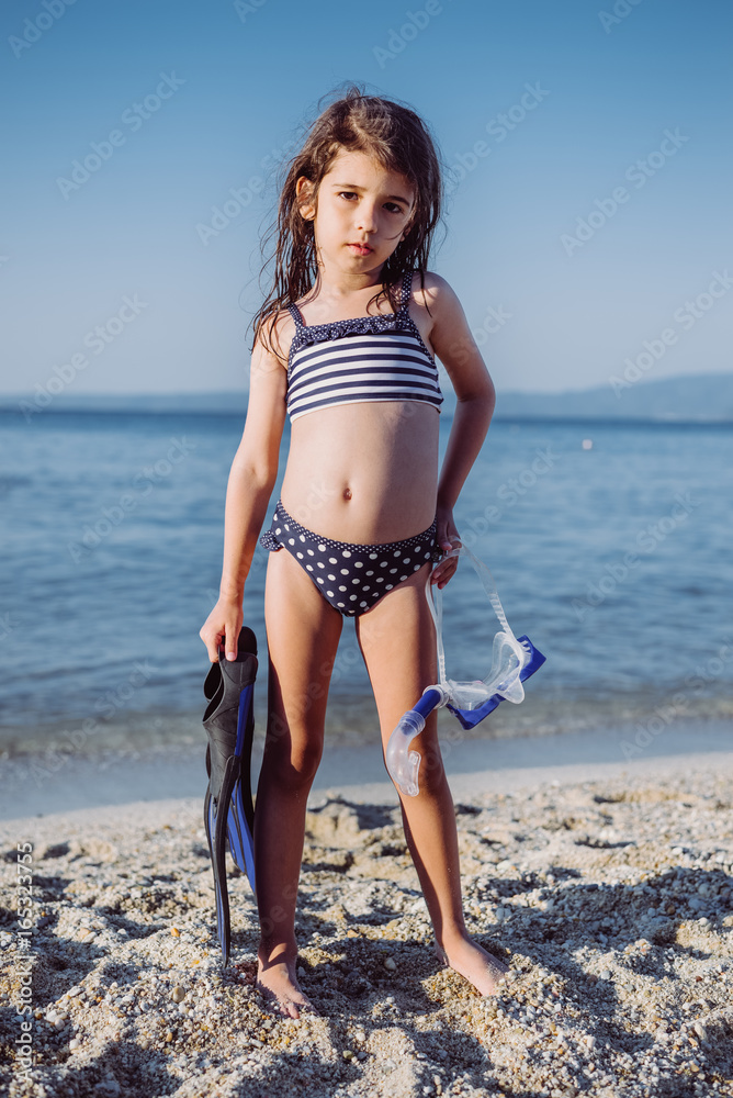 Searchnude little girls 